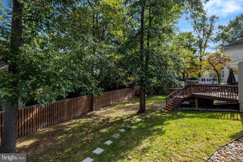 515 WOODLAND COURT NW