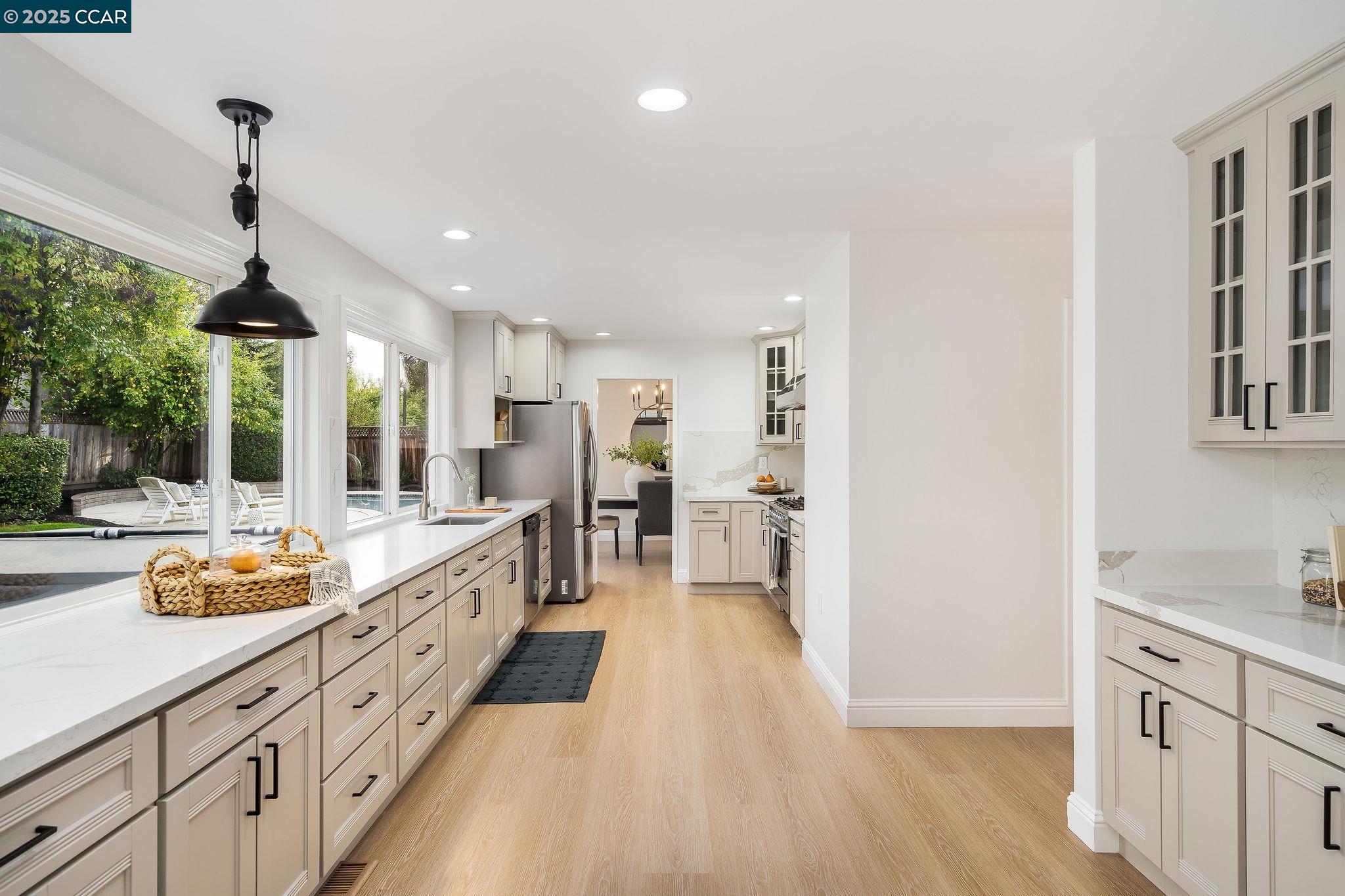 253 Corte De La Reina