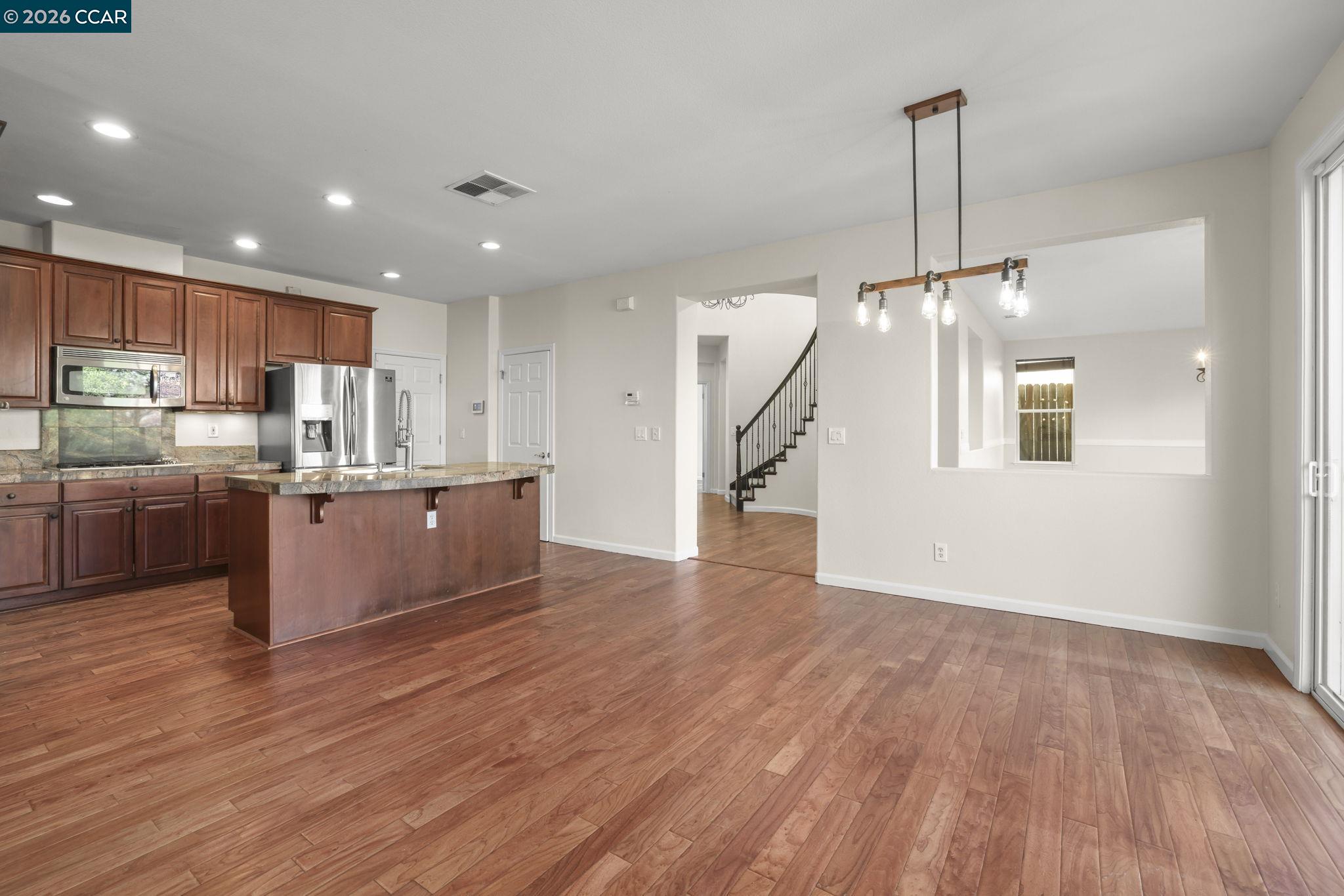 1821 Kern Mountain Way