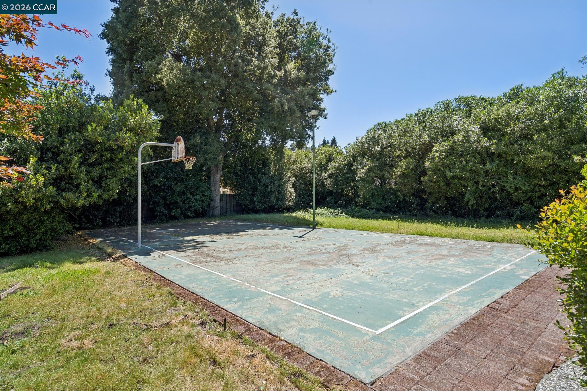 304 Willoughby Court