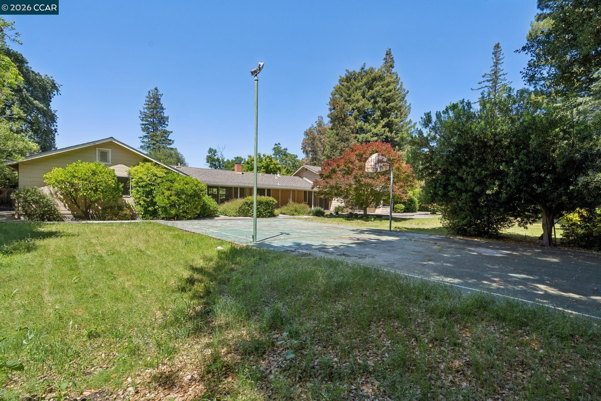 304 Willoughby Court