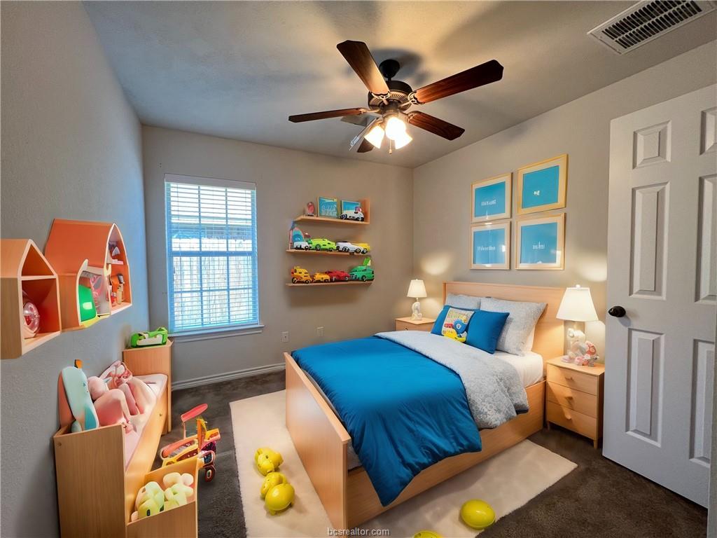 1027 Emerald Dove Avenue