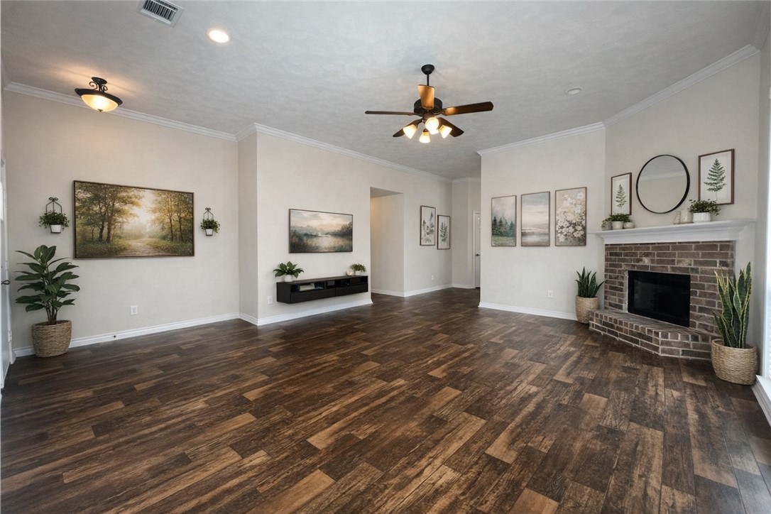 1027 Emerald Dove Avenue