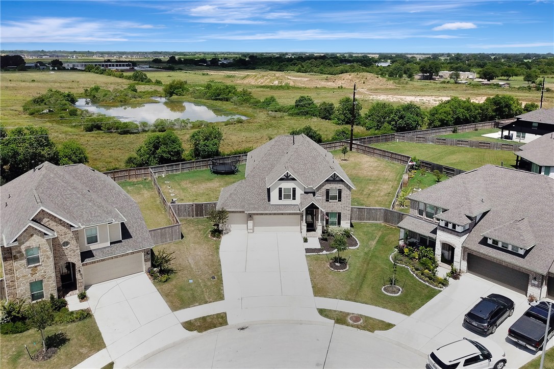 21623 Evergreen Manor