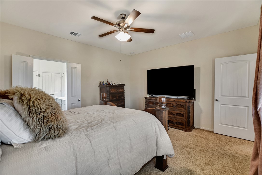 21623 Evergreen Manor