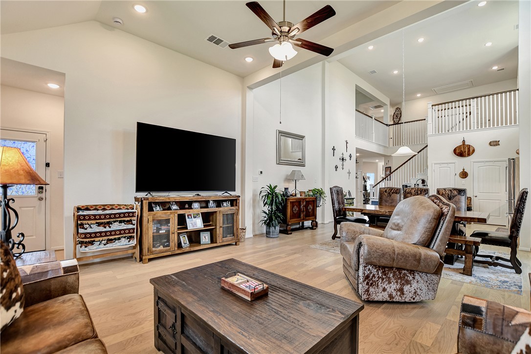 21623 Evergreen Manor