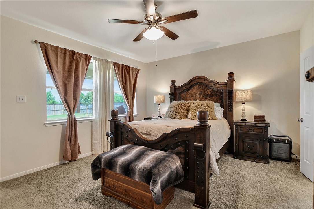21623 Evergreen Manor