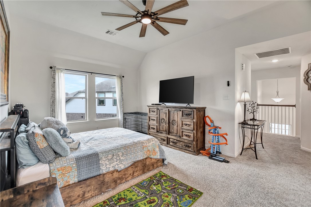 21623 Evergreen Manor