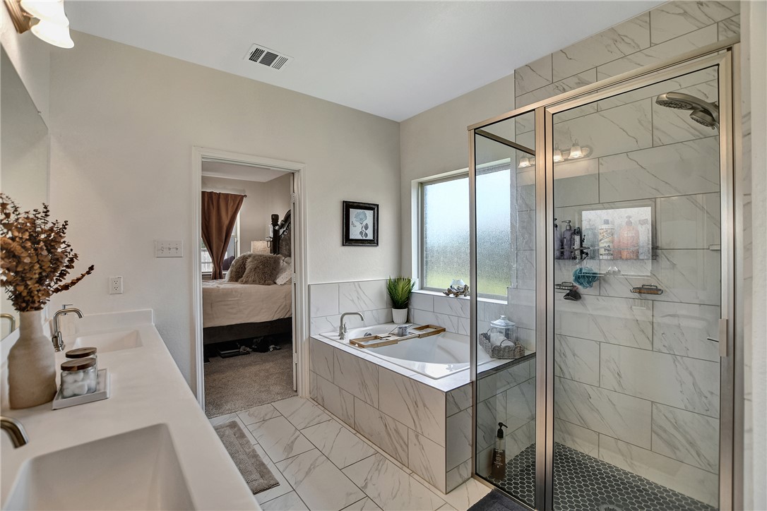 21623 Evergreen Manor