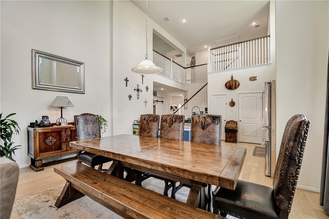 21623 Evergreen Manor
