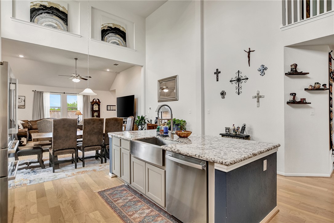 21623 Evergreen Manor