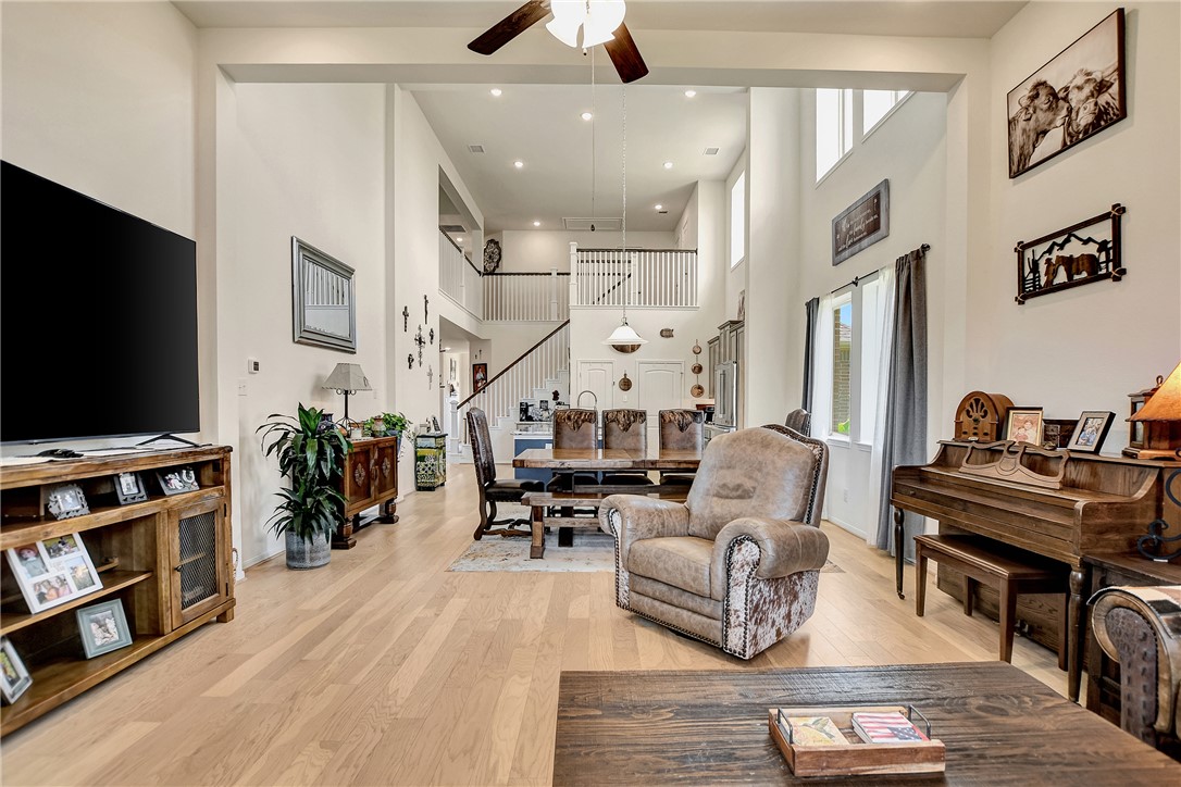 21623 Evergreen Manor