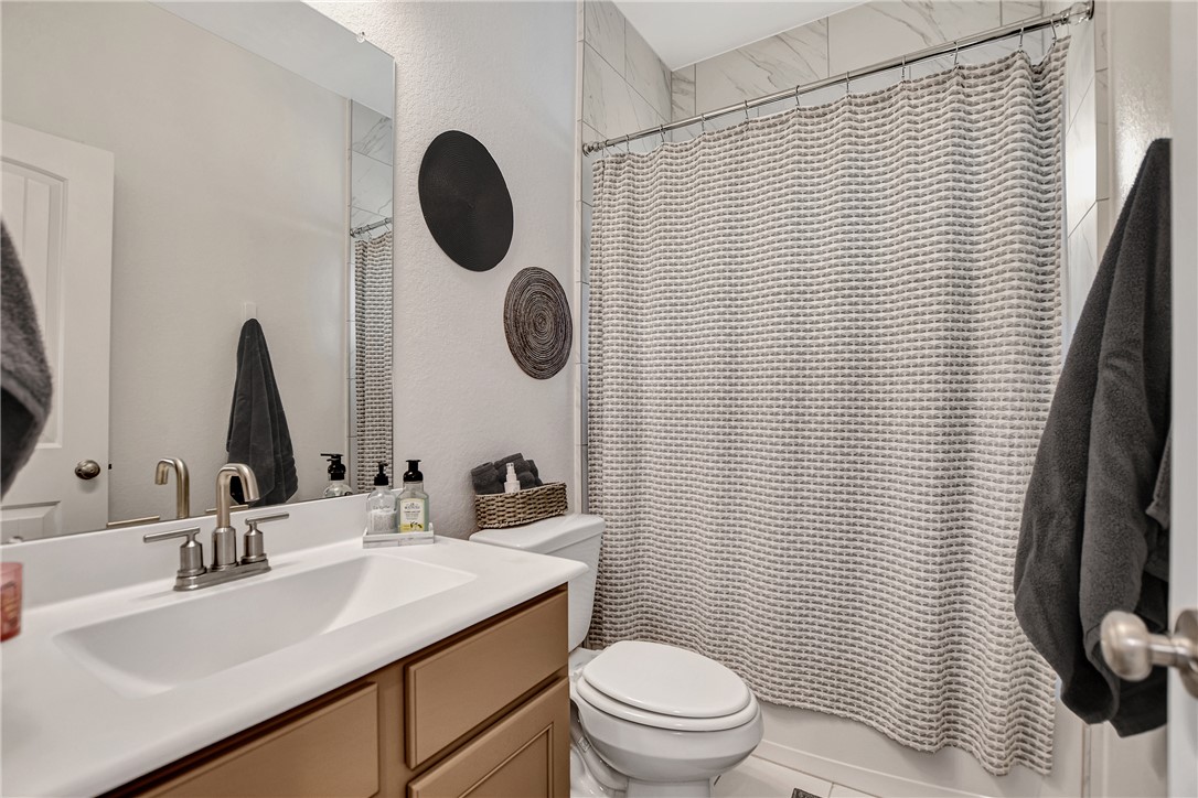 21623 Evergreen Manor
