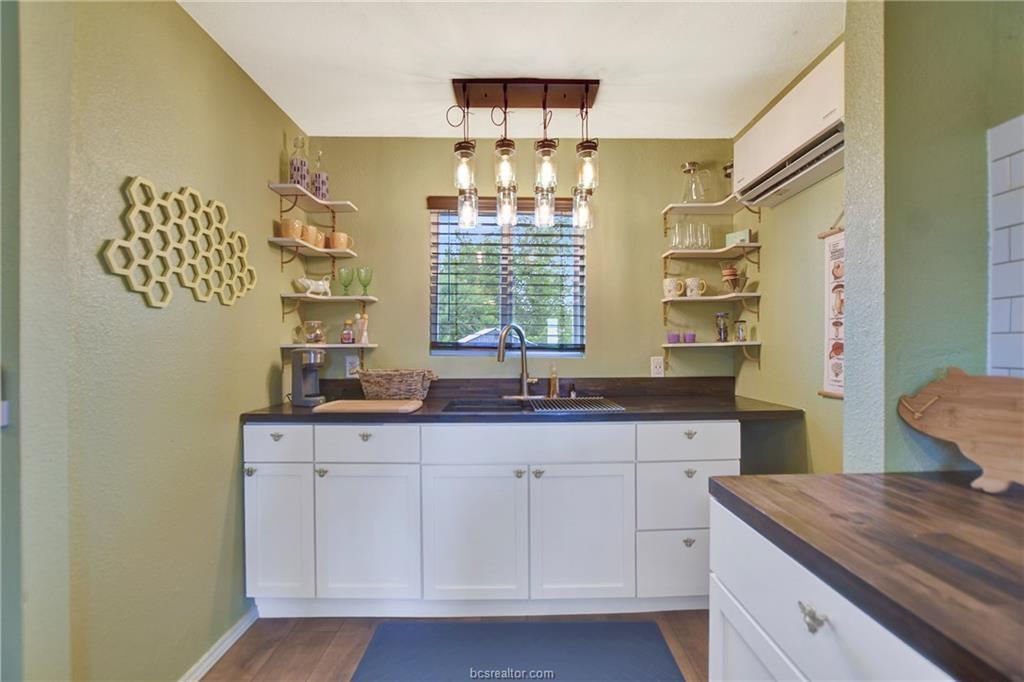 4342 Brown College Lane