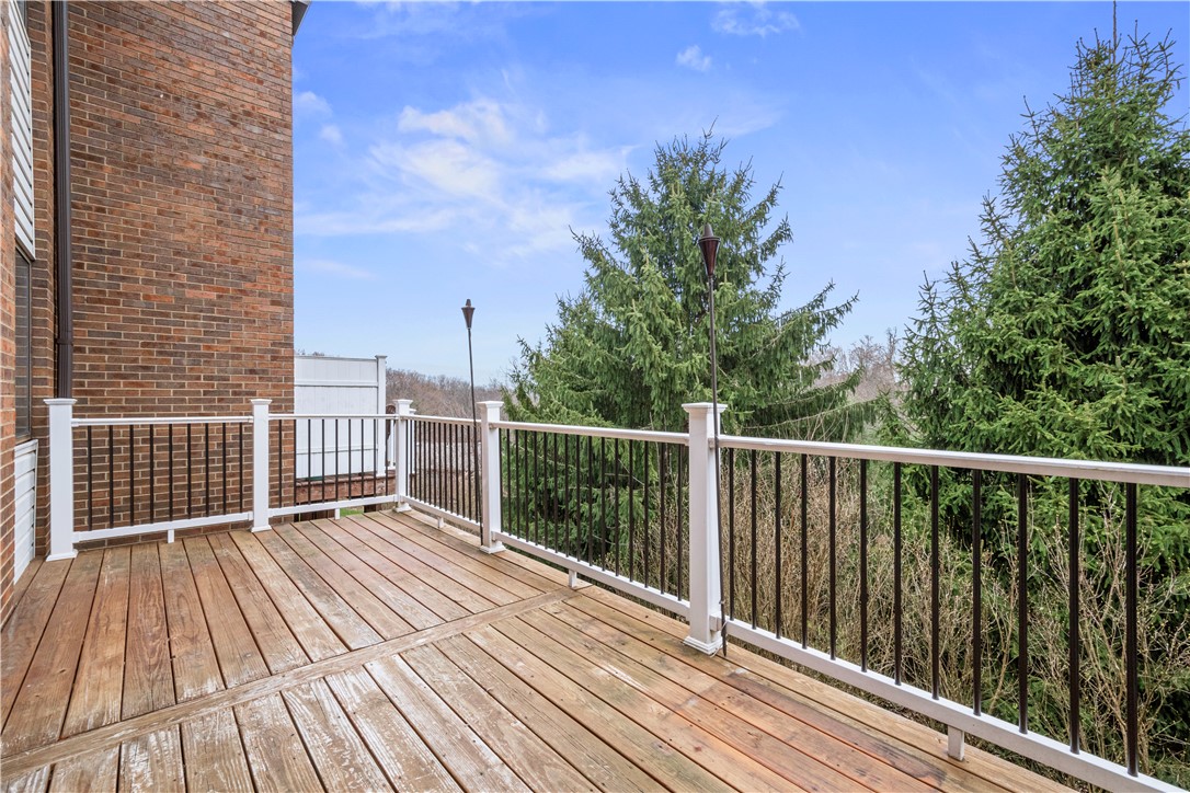 103 Springwater Ct