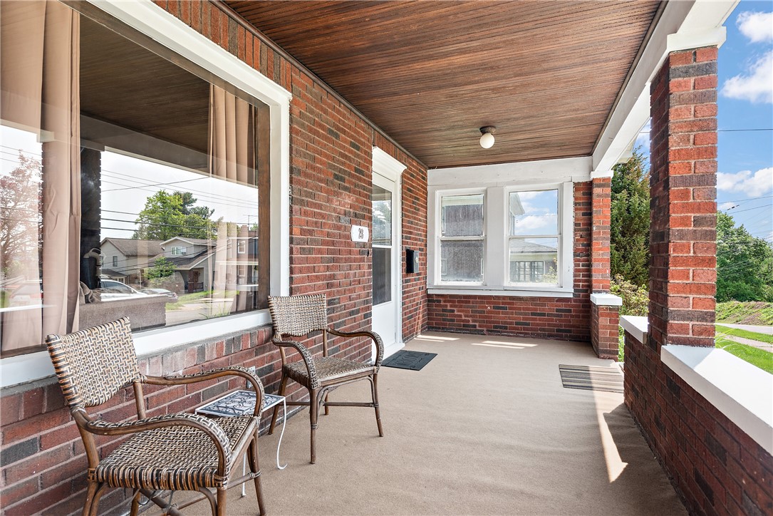28 Amherst Ave