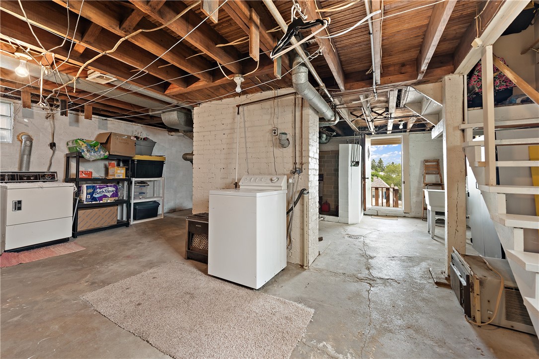 28 Amherst Ave