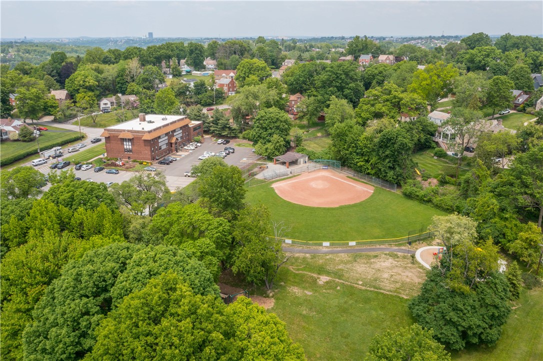 4624 Rolling Hills Road