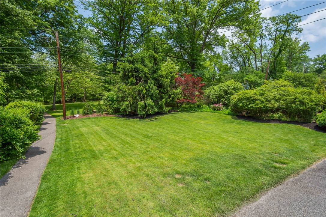 4624 Rolling Hills Road
