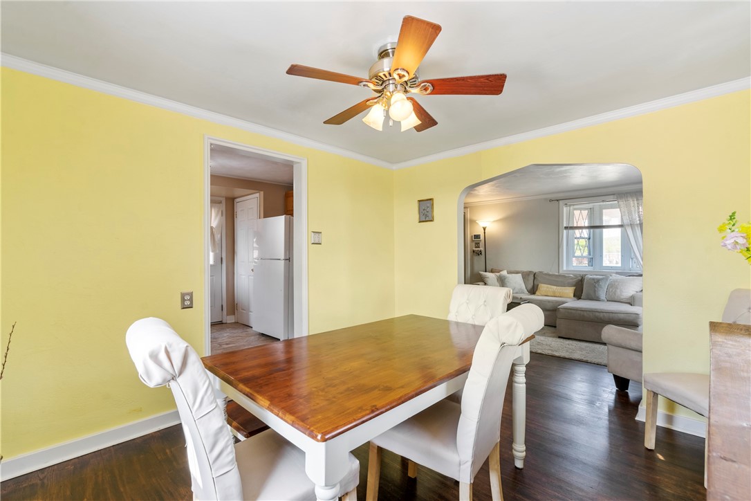1151 W 11th St