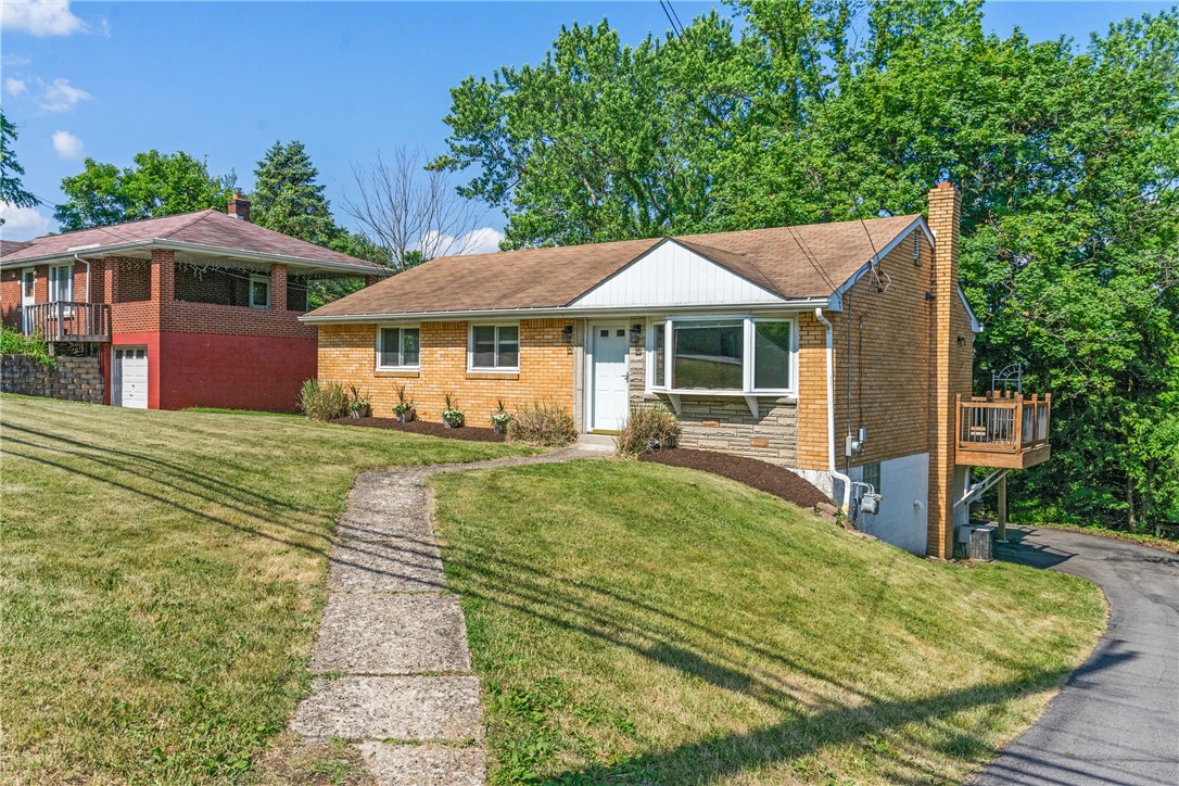 1011 Silver Ln