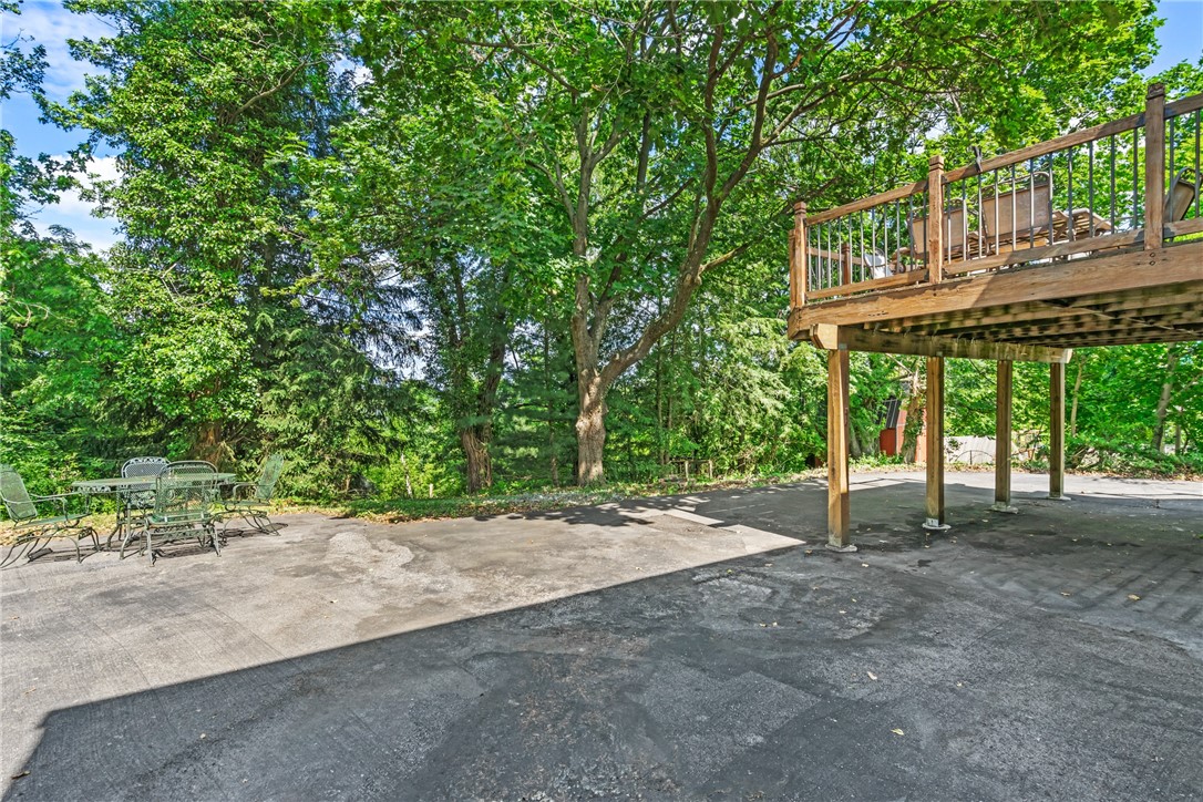 1011 Silver Ln