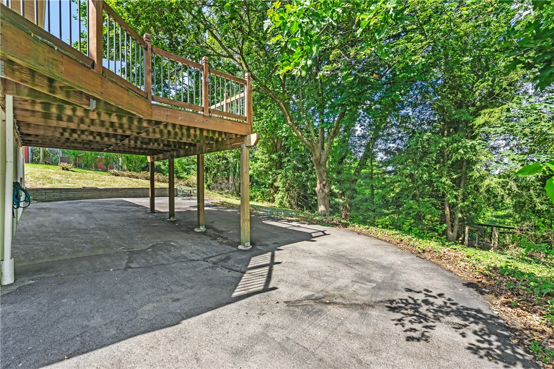 1011 Silver Ln