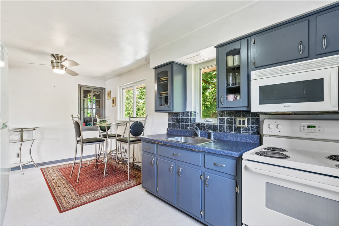 1011 Silver Ln