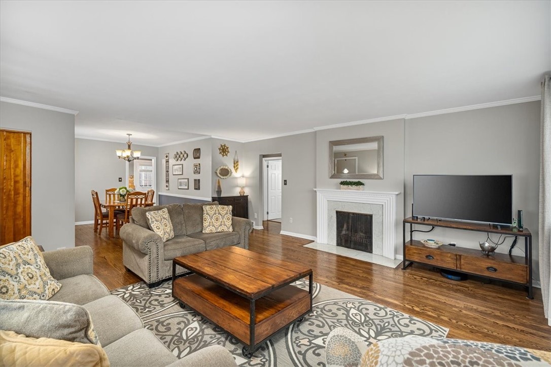 142 Lindley Ln