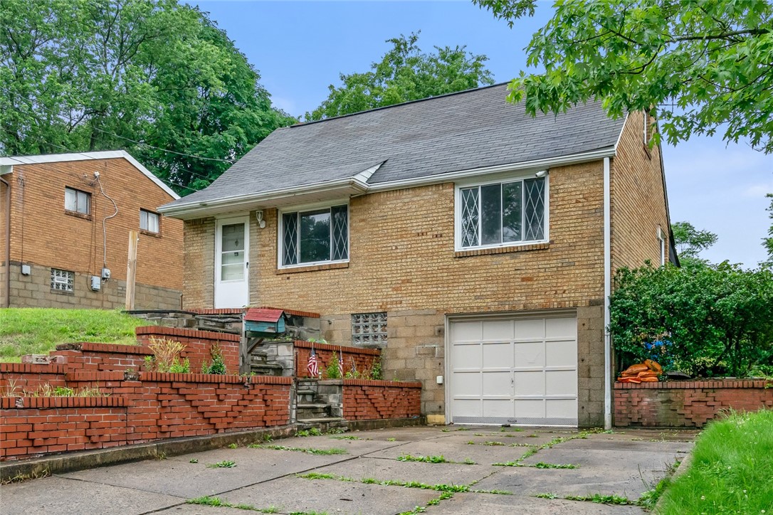 127 Charleston Dr