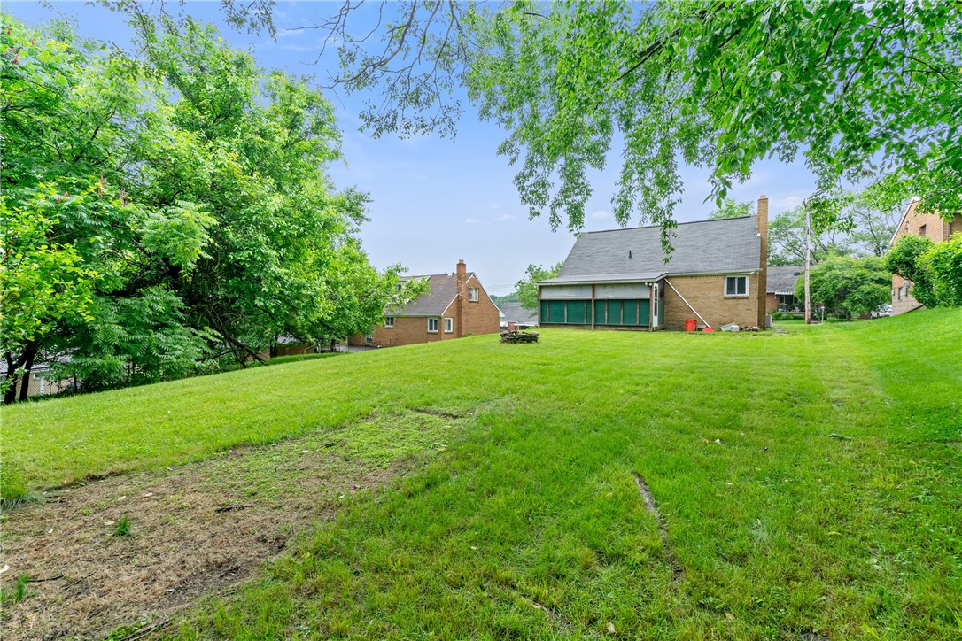 127 Charleston Dr