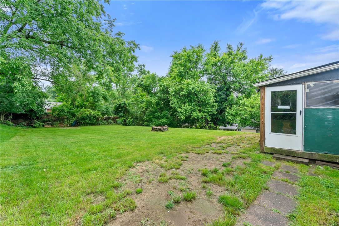 127 Charleston Dr