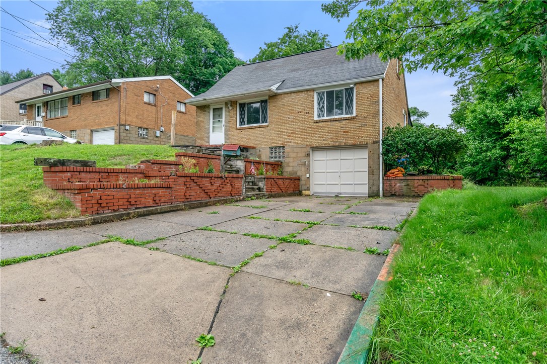 127 Charleston Dr