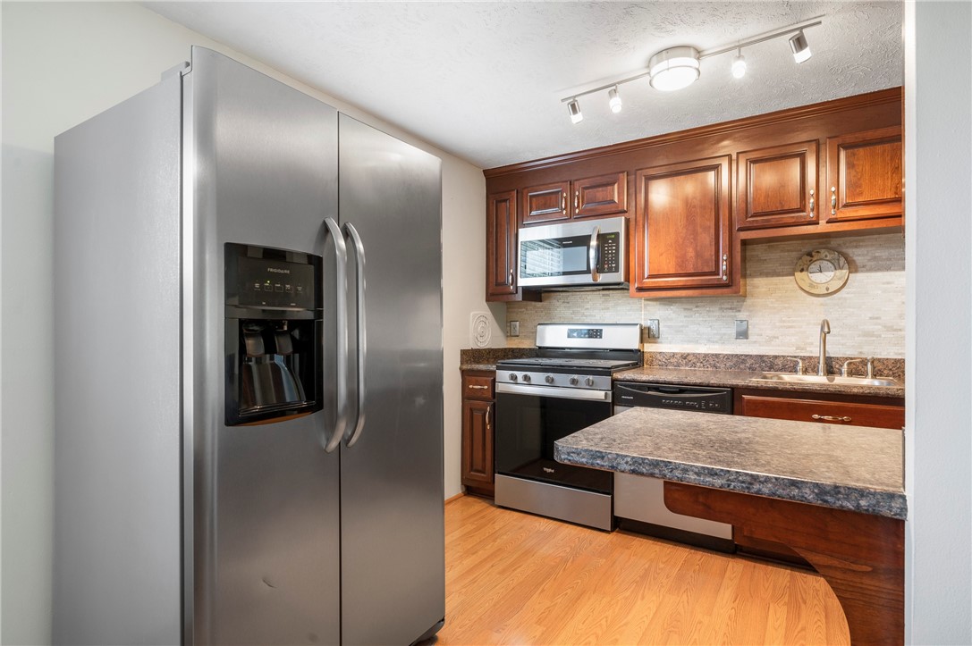 146 Pinehurst Dr