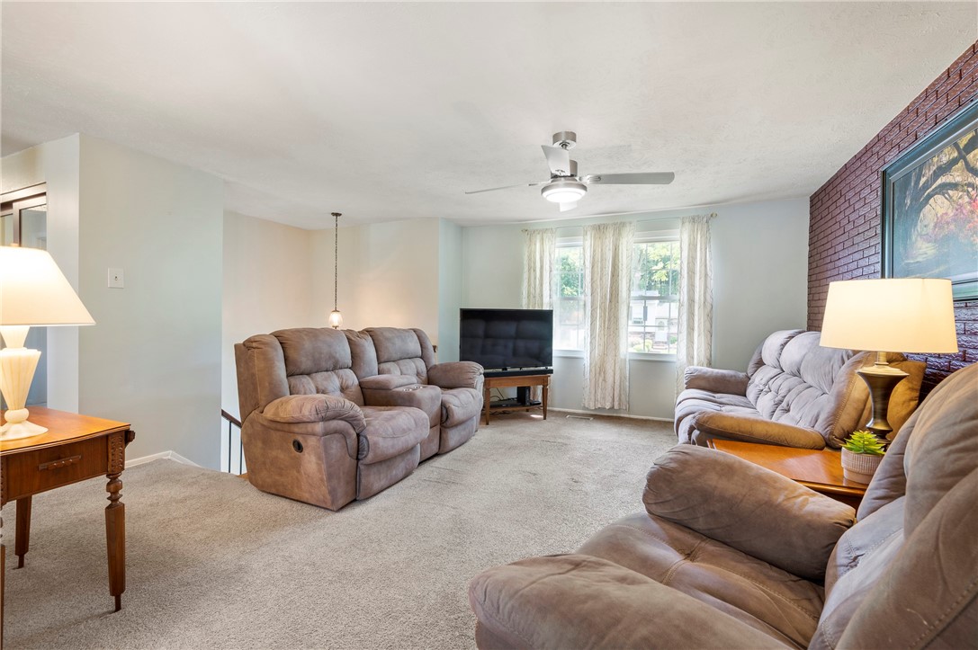 146 Pinehurst Dr