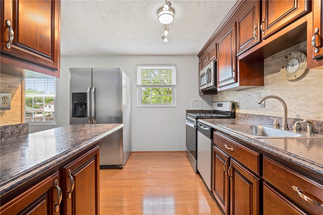 146 Pinehurst Dr