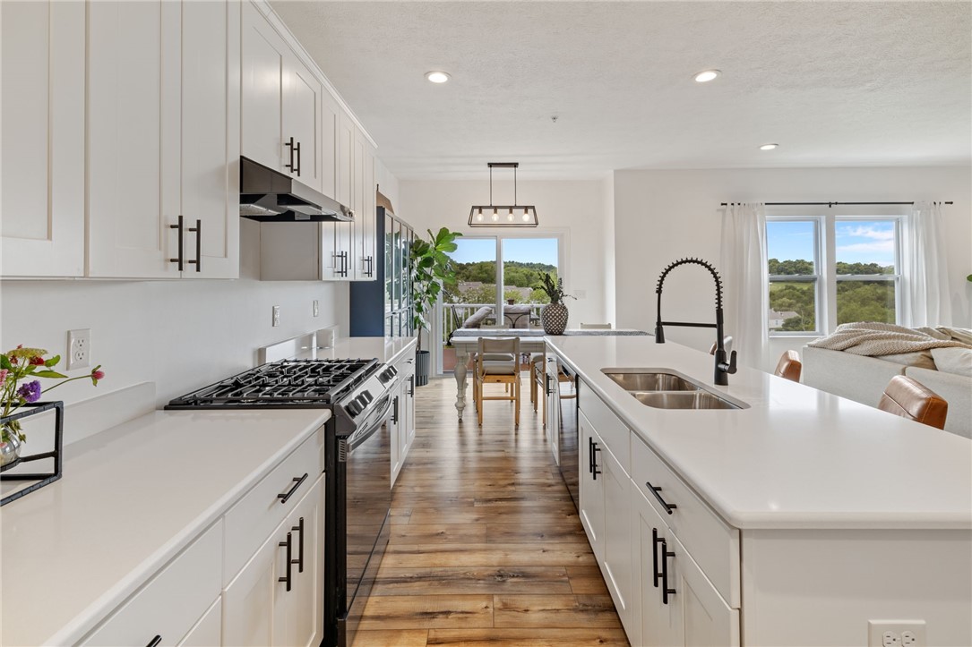 2309 Canterbury Dr