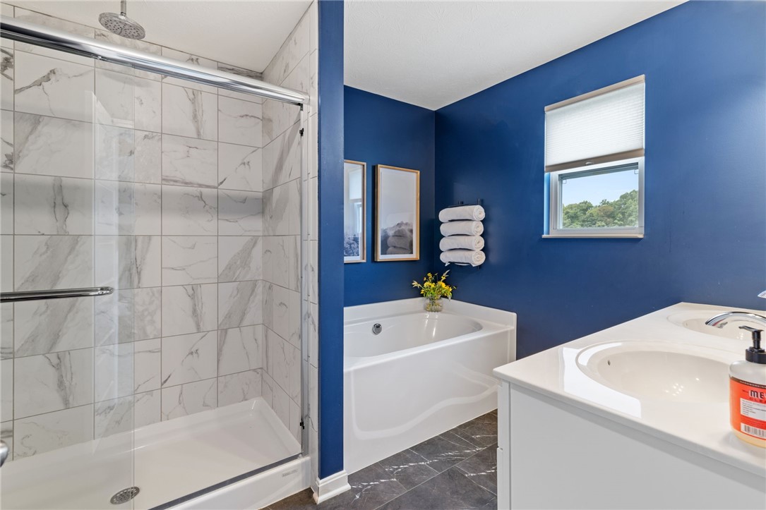 2309 Canterbury Dr