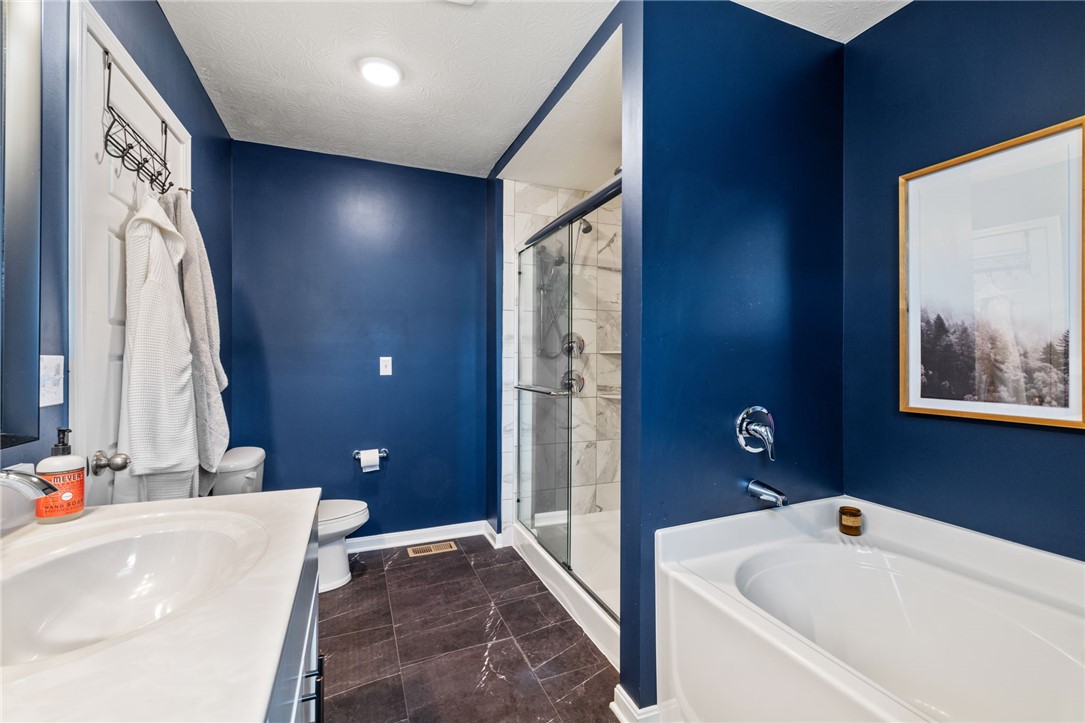 2309 Canterbury Dr