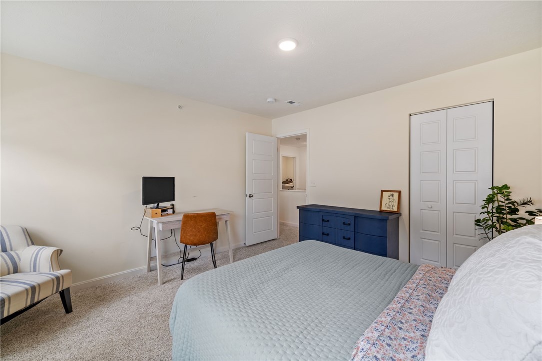 2309 Canterbury Dr