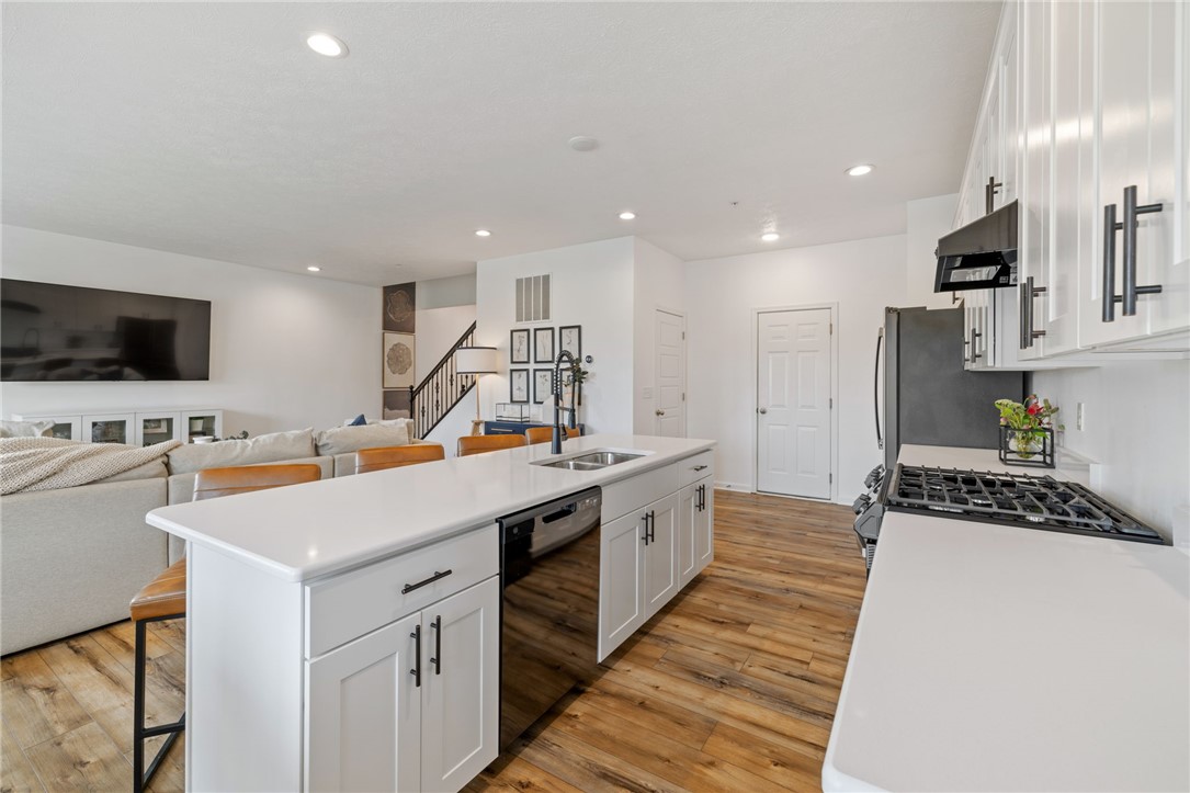 2309 Canterbury Dr