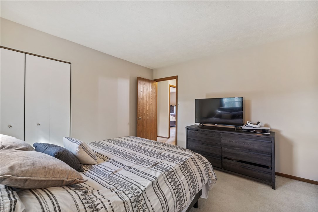 2204 Timberglen Dr