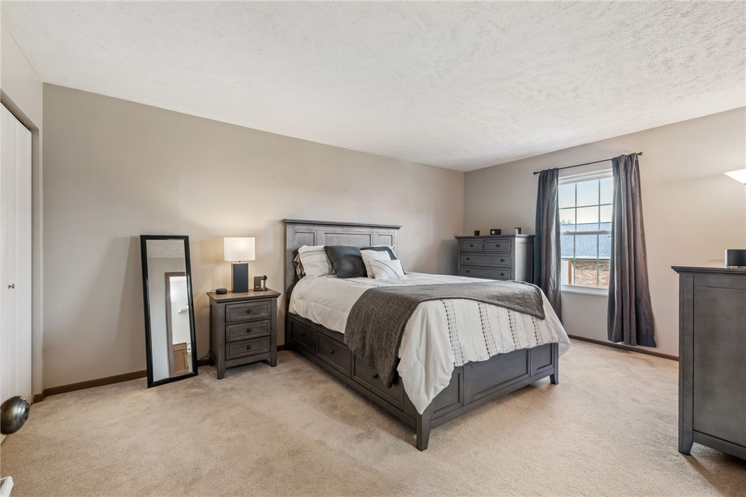 2204 Timberglen Dr