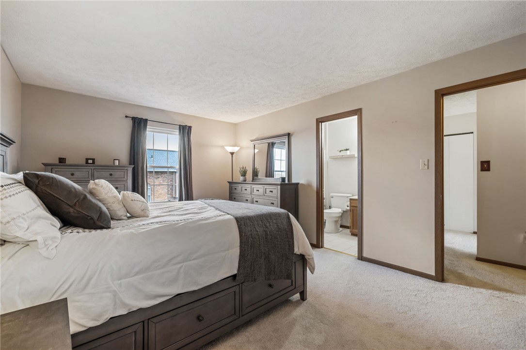 2204 Timberglen Dr