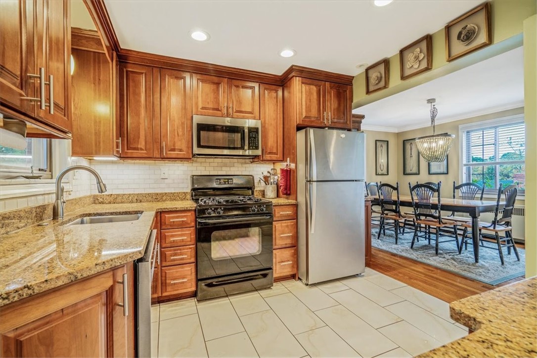 21 Marquette Rd