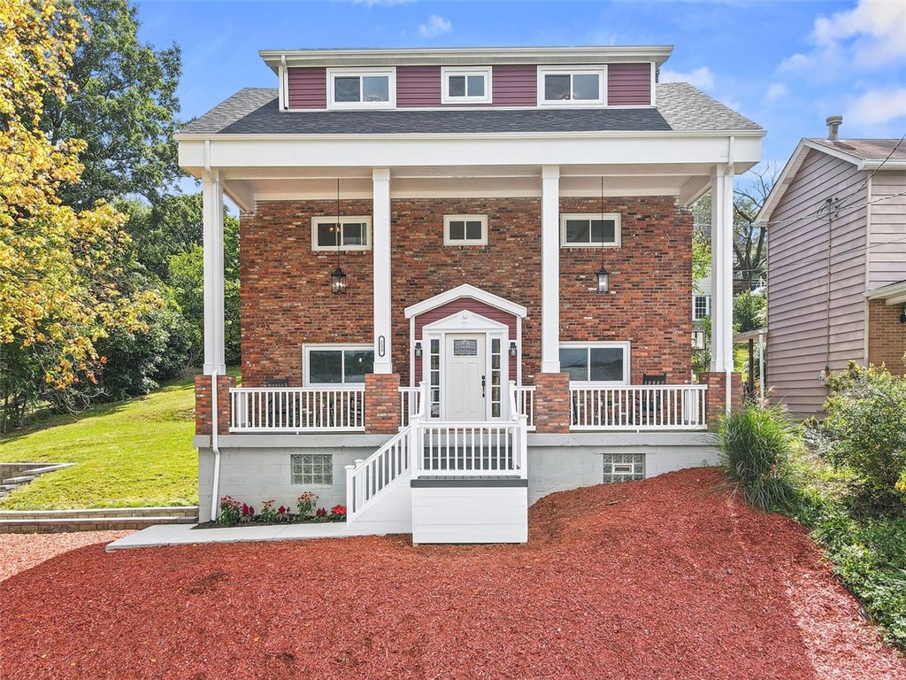 223 Spring St