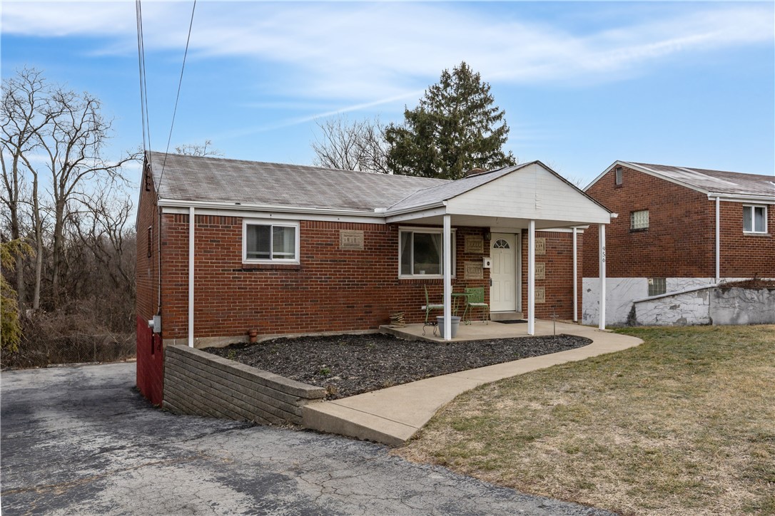956 Shadycrest Road