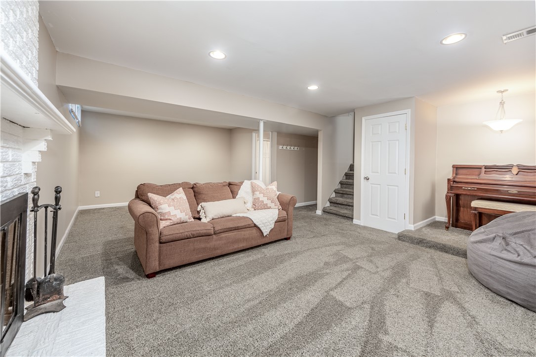 350 Fruitwood Drive