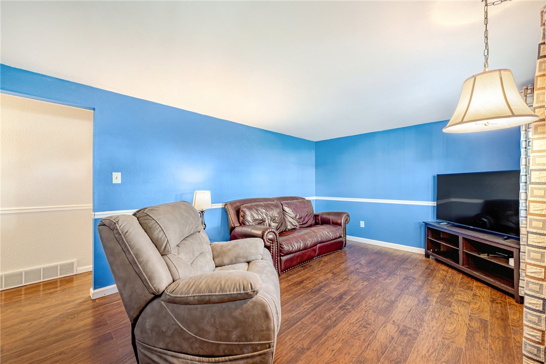 213 Cottonwood