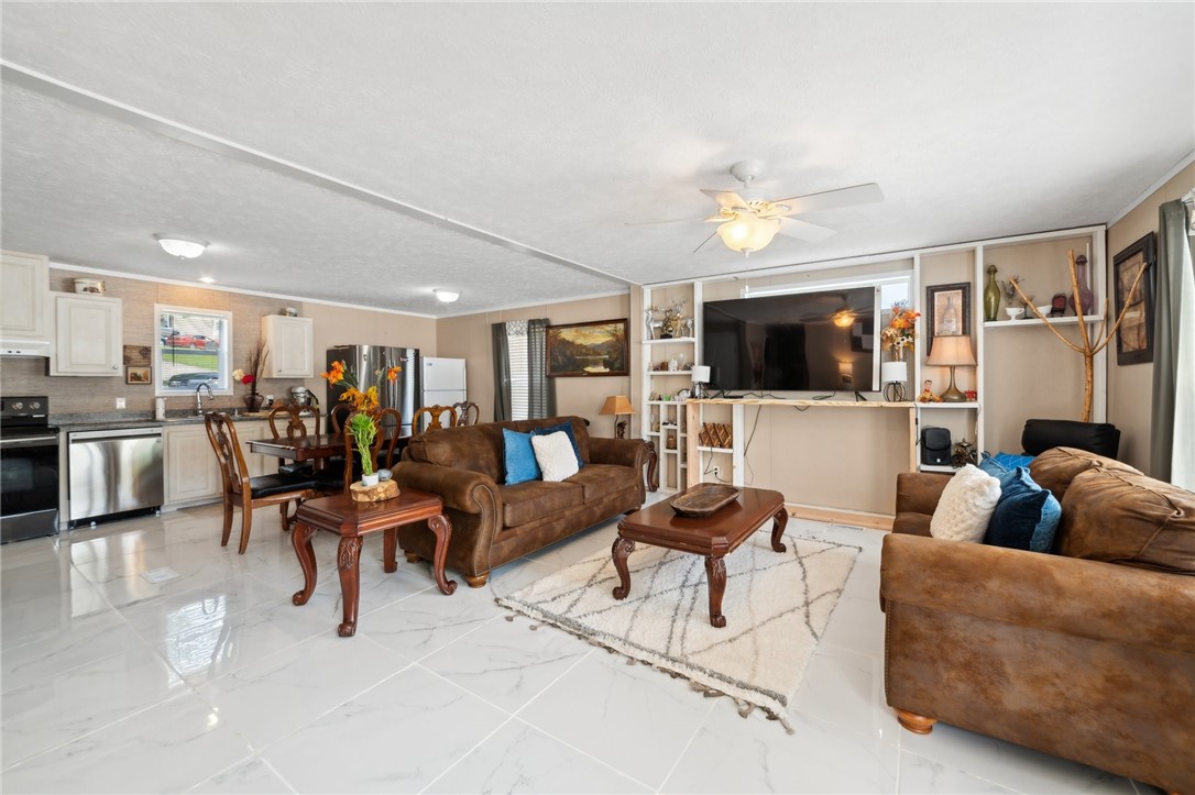 400 Richmond Rd